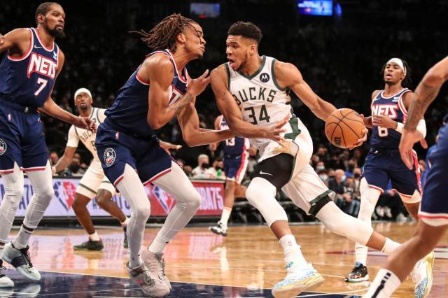 搜狐体育-巨星对决字母哥力压KD 常规赛MVP又在朝他招手?