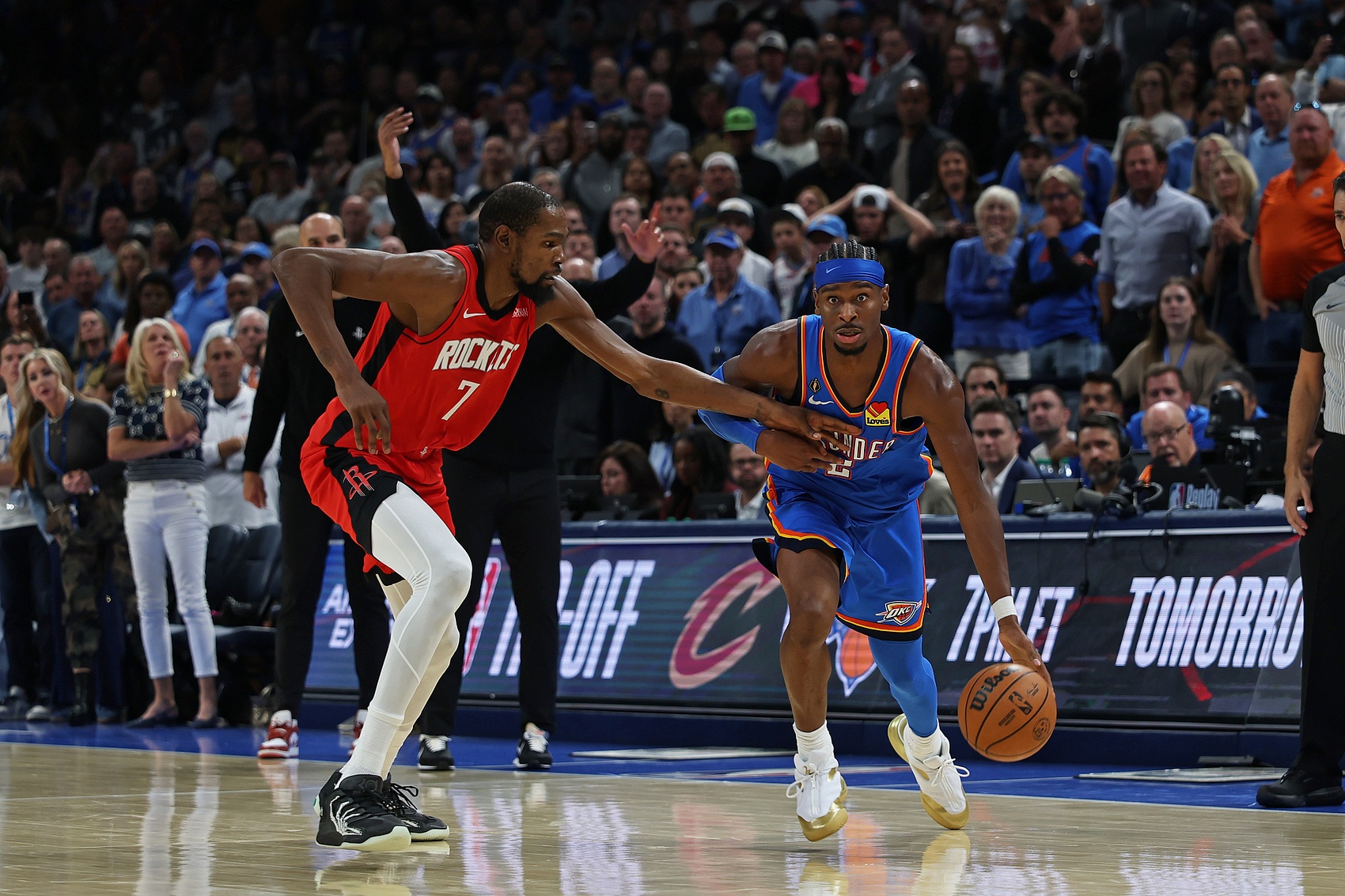 赛事回放-稳定性!亚历山大连续200场得分上双 现存第二长&仅次杜兰特307场